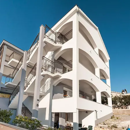 Filip Apartman *